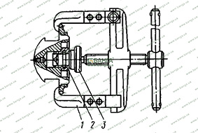 Снятия шестерни привода масляного насоса и переднего противовеса коленчатого вала КамАЗ-740