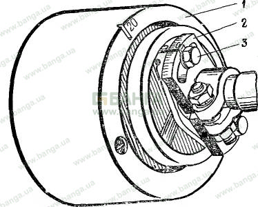 Рисунок 19 - Совмещение меток на муфте опережение впрыска и на ведущей полумуфте привода валика топливного насоса